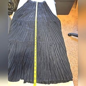 Circle T By Marilyn Lenox Black Ruffled Maxi Skirt Ruffles Small